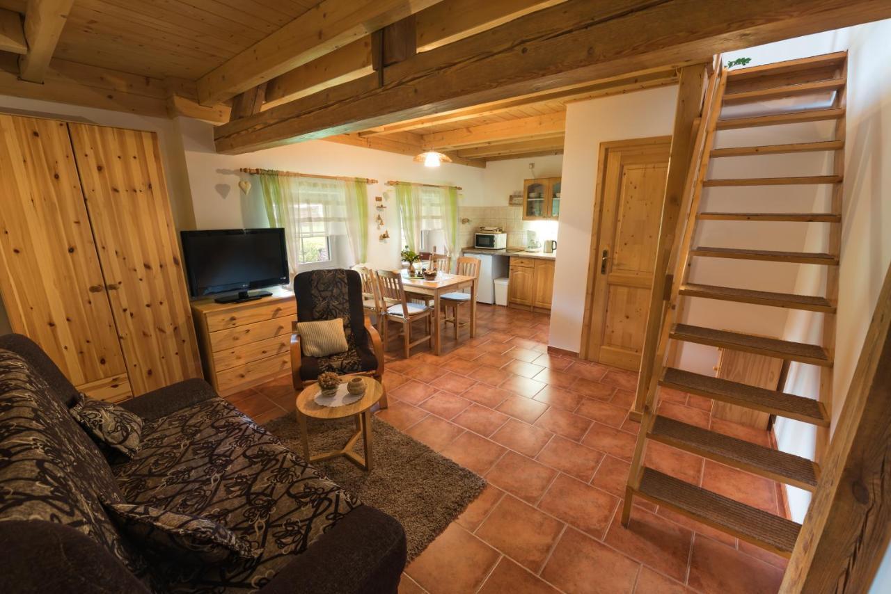 Apartmany Adrspach " U Kozaru " Теплице-над-Метуи Экстерьер фото